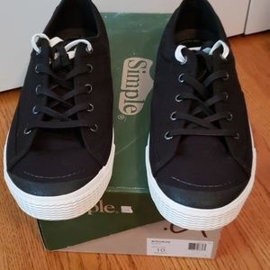New Simple black wingman sneaker size 10